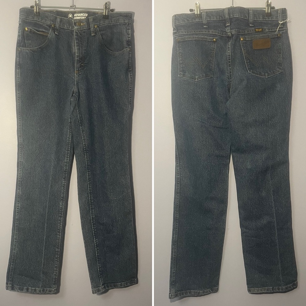Men’s 32 x 32 Wrangler Advanced Comfort Jeans
